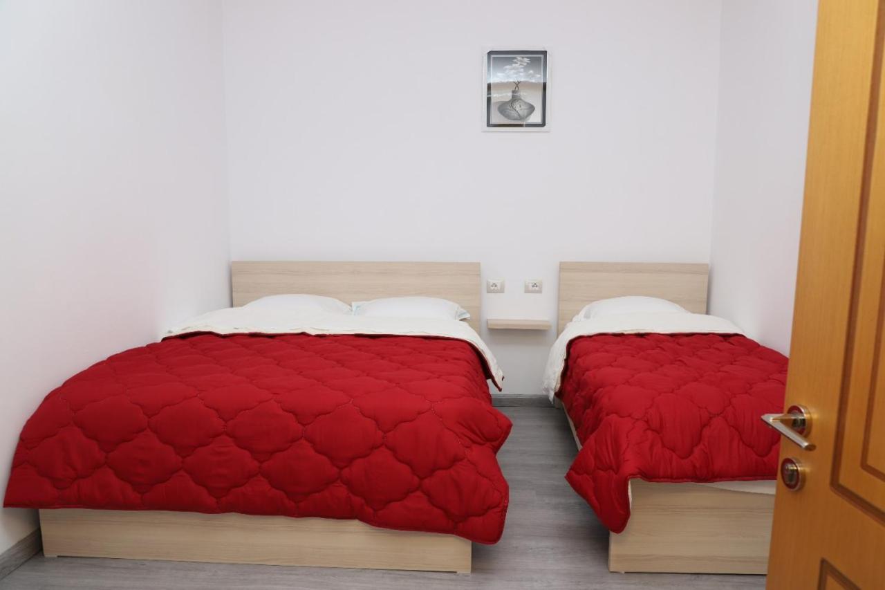 Comfort Apartment Berat Bagian luar foto