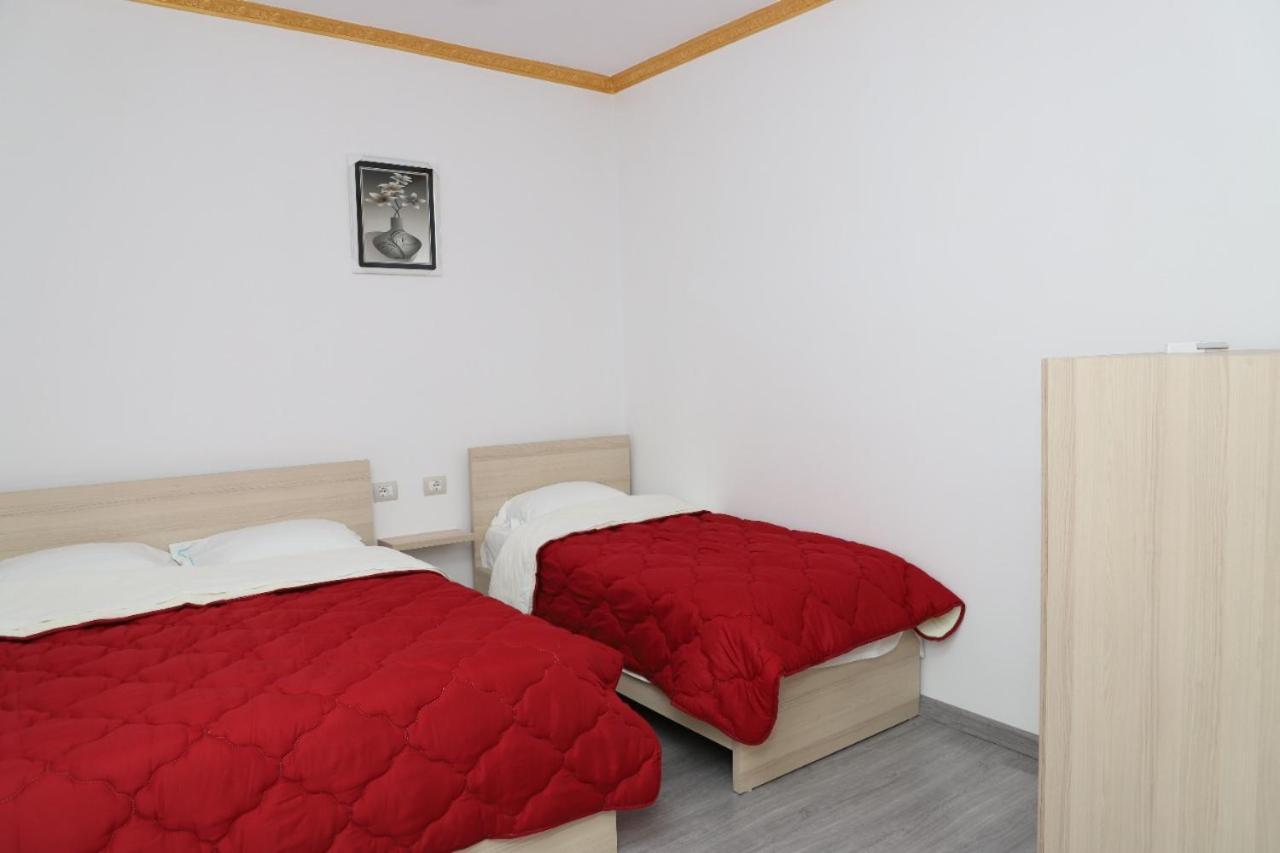 Comfort Apartment Berat Bagian luar foto