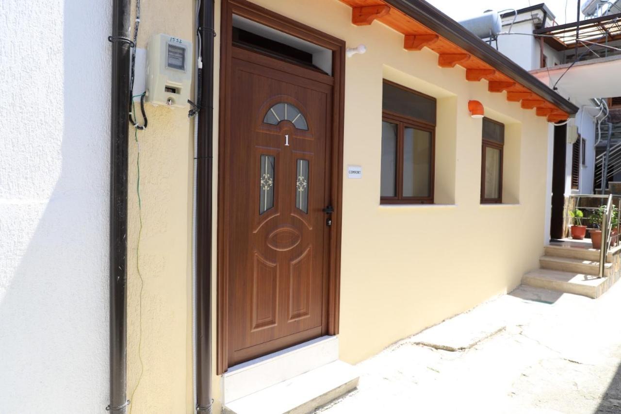 Comfort Apartment Berat Bagian luar foto