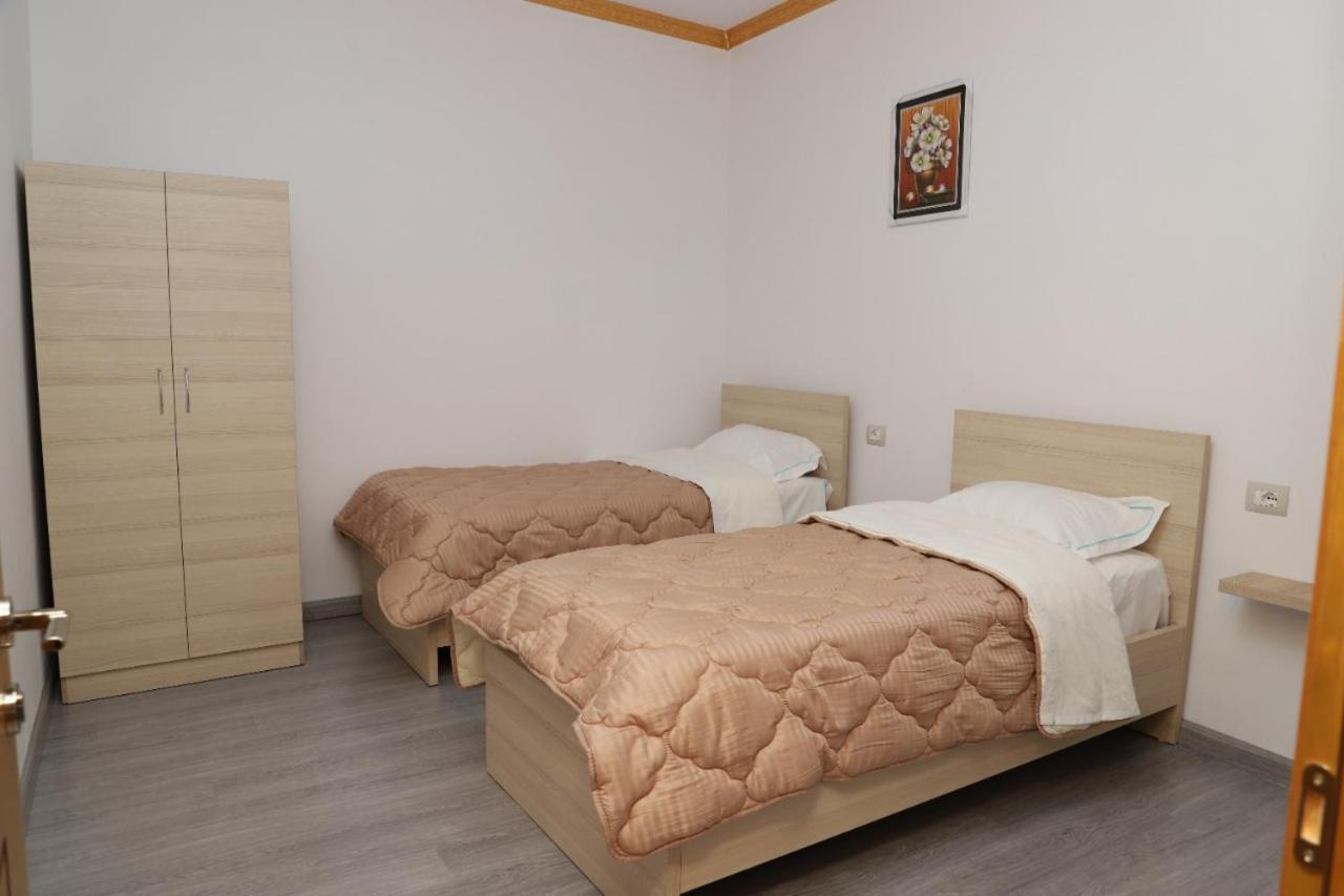 Comfort Apartment Berat Bagian luar foto